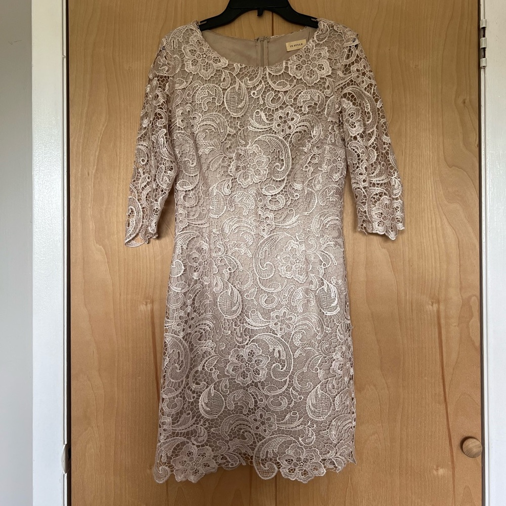 Like New Lace Dress, M